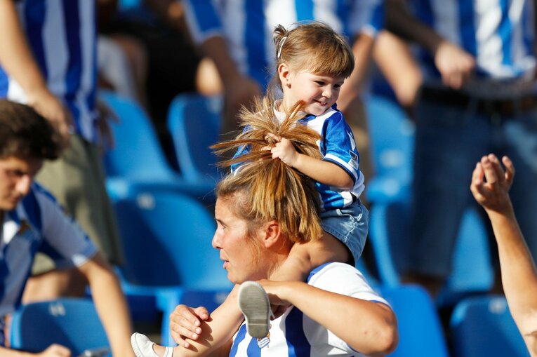 久保建英は「シルバらと共存・連動」が今のソシエダで最適解か　マンU戦勝利から中2日→“トップ下で迷った”古巣戦を撮って気づいたこと(4)