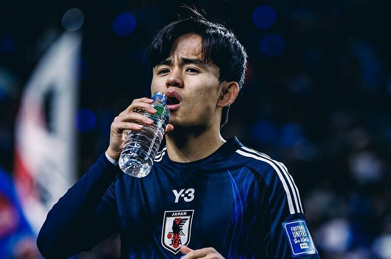 8大会連続W杯出場を決めた一戦で、鮮やかな一撃を決めた久保建英。陸上界で活躍する久保凛はいとこであることも有名に　©Kiichi Matsumoto