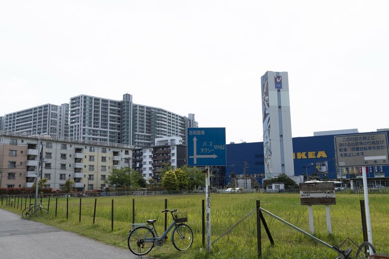 南船橋駅の南側。IKEA（ちなみに国内1号店）がある