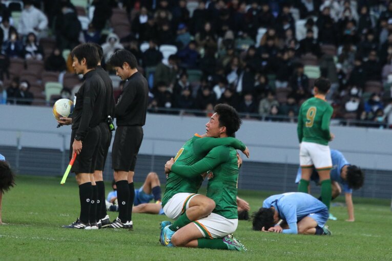 青森山田、歓喜の瞬間　©︎Takahito Ando
