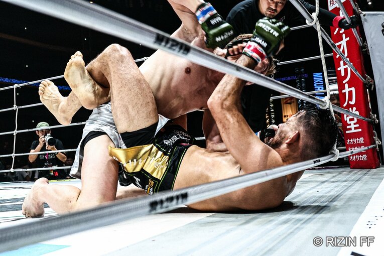 『超RIZIN.4』朝倉未来vs.クレベル・コイケ　©RIZIN FF