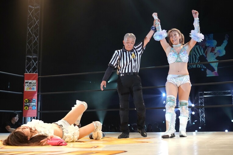 心希に勝利した桜井麻衣　©Essei Hara