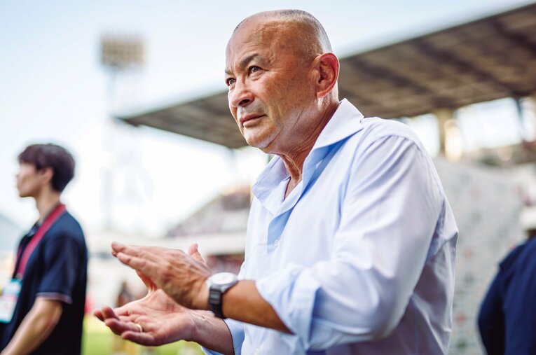 12年ぶりに強豪・ウエールズを破ったラグビー日本代表のエディー・ジョーンズHC。キックオフが酷暑の14時となったことも勝因だった？ ／ photograph by Kiichi Matsumoto