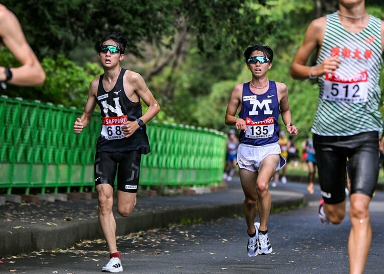 昨年の予選会での明治大・森下翔太（135番）　©Nanae Suzuki