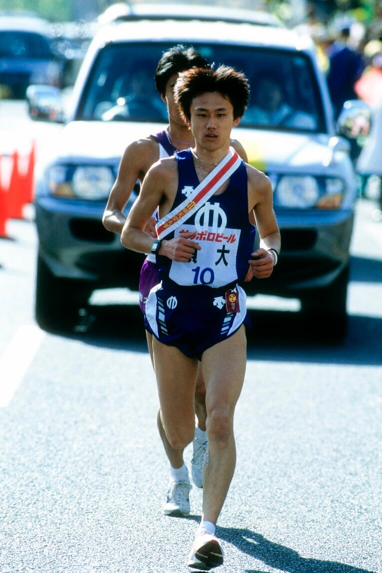 3kmで先頭の駒大・高橋桂逸に追い付くと、順大の宮崎はどこまでも冷静だった　©フォート・キシモト