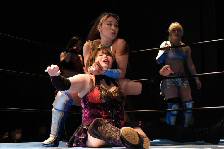 雪妃真矢　リングサイドでは世羅が見つめる　©Norihiro Hashimoto