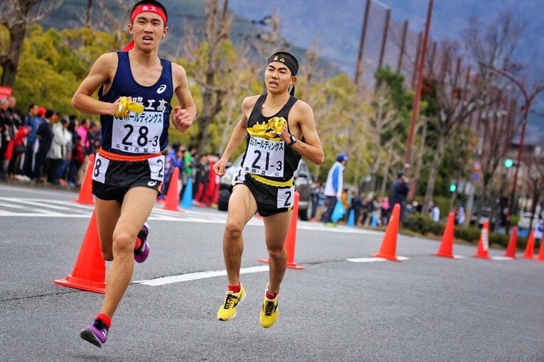 2018年12月の全国高校駅伝。静岡県代表として都大路を走った韮山高校。偏差値66～68の超進学校がなぜ、この舞台に辿り着けたのだろうか？