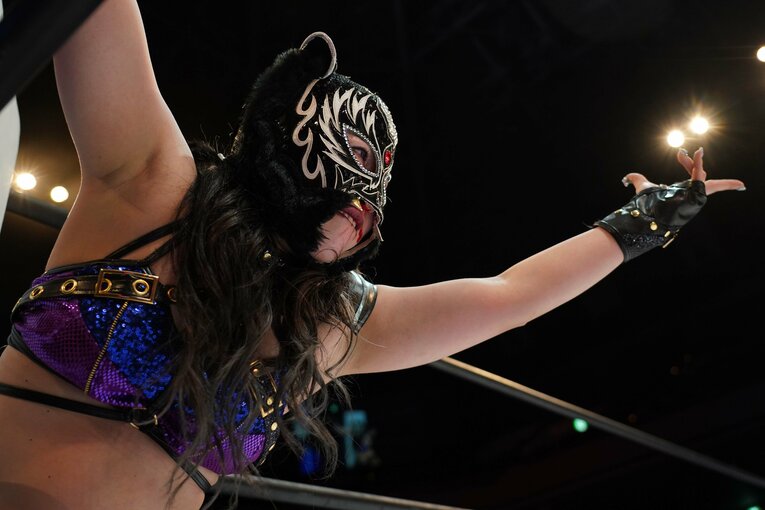 マスクの下で流血するスターライト・キッド