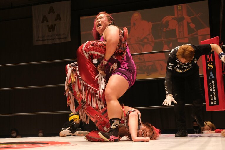 彩羽匠「見とけよ、スターダム」 マーベラスと仙女、“女子プロレスの本流”を継承する者は？ 長与千種も賞賛した“最高の試合”(33)