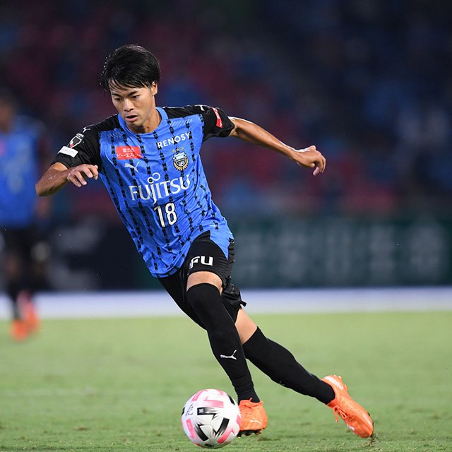 元日本代表3人もホメた「なぜフロンターレ三笘薫のドリブルは抜けるのか?」<J1最注目の2年目>