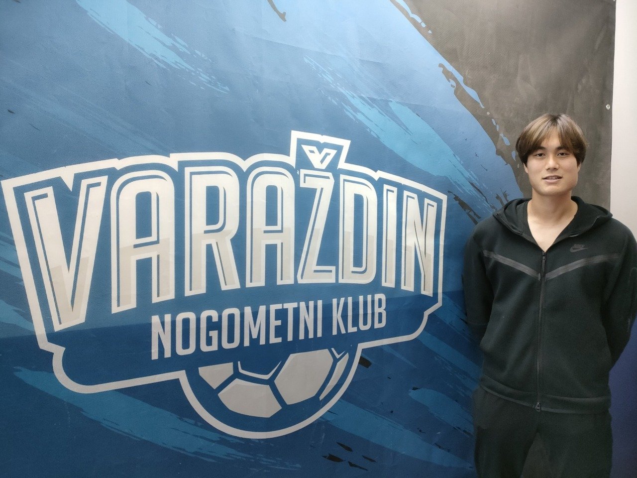 バラジディンのエンブレムと共に　©Yasuyuki Nagatsuka