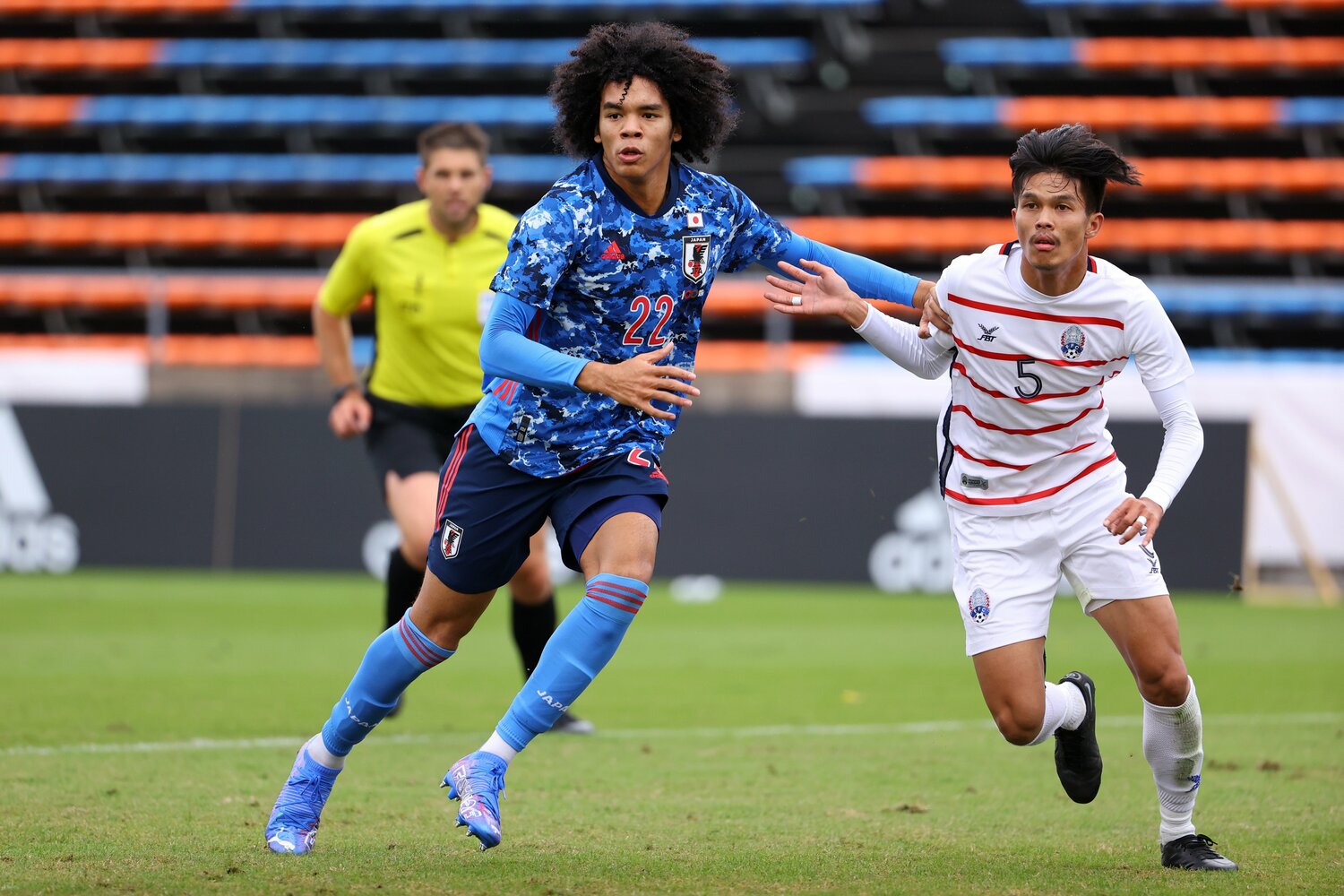 大学生らが多く招集されたU-22日本代表でも存在感を残したDFチェイス・アンリ　©Jun Tsukida/AFLO SPORT