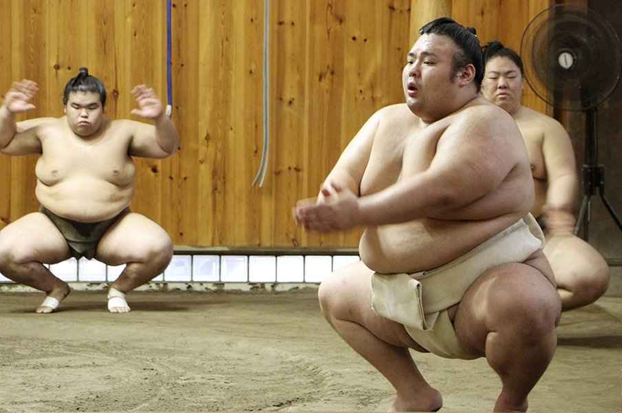 大関の「クンロク」は本当にダメか。やけに巨大な責任を負う損な地位。＜Number Web＞ photograph by Kyodo News
