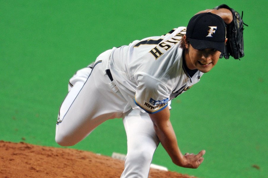 万全でないながらも、日本シリーズの大舞台で巨人を手玉に取った©Hideki Sugiyama