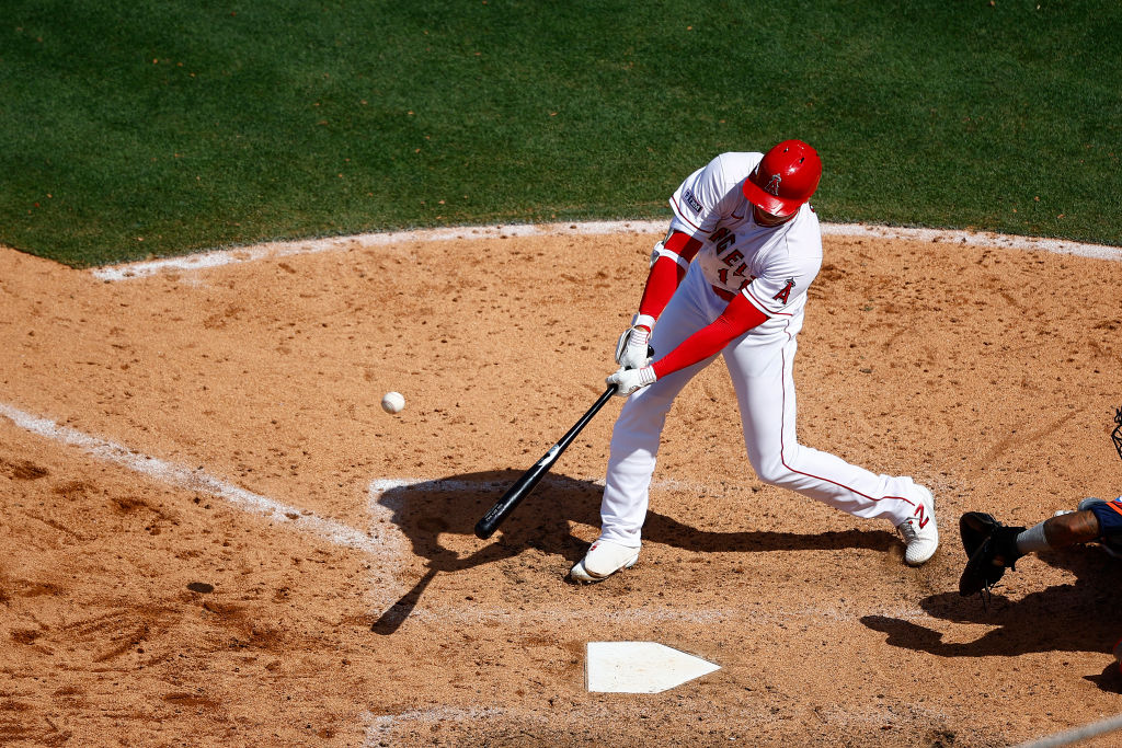 大谷の“ゴルフスイングのような”第8号HR ©Getty Images