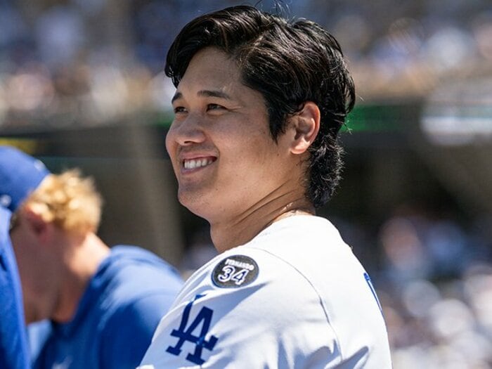 テレビに映らない大谷翔平「また9月に」「もう来ないでください！」“悪い笑顔”で番記者イジり後…5戦連発で思い出した日本ハム時代の言葉＜Number Web＞ photograph by Nanae Suzuki