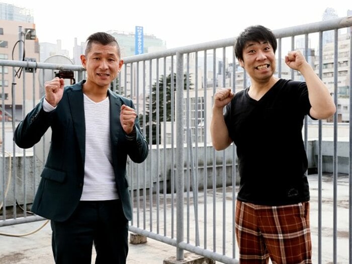 『M-1』伝説の逆転劇「鳥人」→「チンポジ」を笑い飯&パンクブーブーが振り返る「笑い飯は“あえて”優勝しなかった…が一番恥ずかしい」<Number Web> photograph by Shigeki Yamamoto