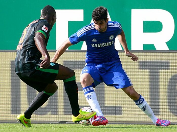 '14-'15シーズンのプレミアが開幕。優勝、降格に、最初の解任監督まで。<Number Web> photograph by Getty Images
