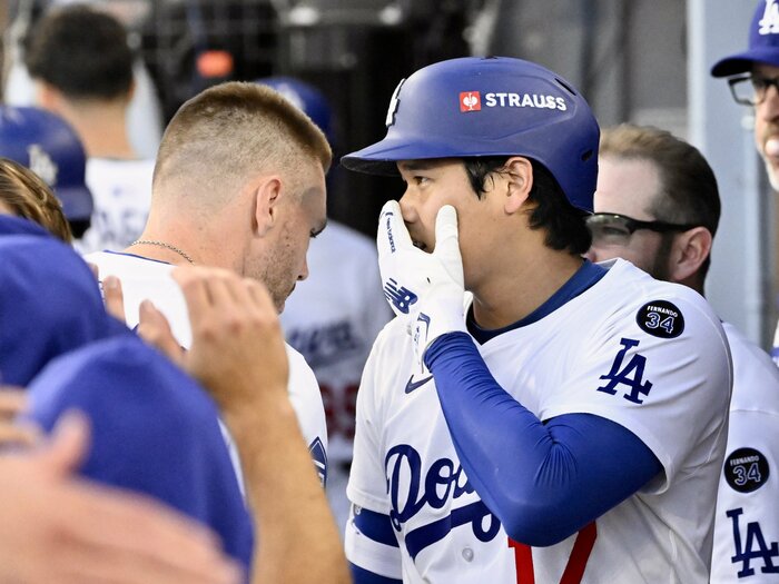「あっ、大谷翔平がフリーマンに顔を寄せて…」ドジャース4連勝優勝への転機とは？ NHK現地解説者が振り返る「日本人3人衆に加え、テオスカーも…」＜Number Web＞ photograph by Getty Images