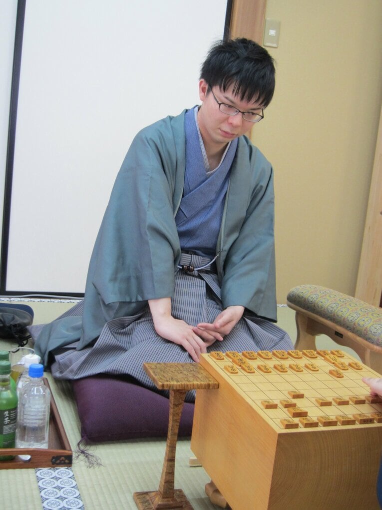2018年叡王戦での高見。この年、タイトルホルダーとなる　©Shintaro Okawa　