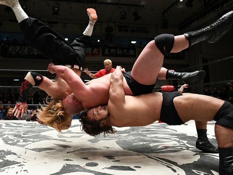 ゴジラもデスマッチも商店街も……。大日本プロレス、究極の混沌と悦楽。(3)