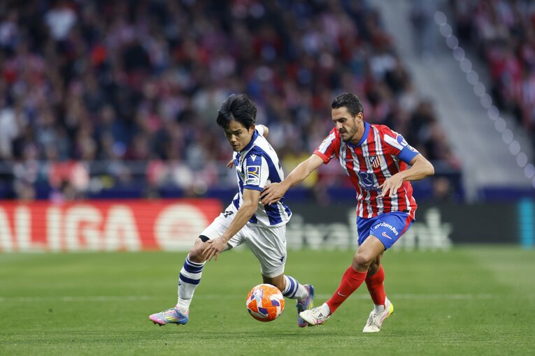 ボウ然の久保建英「ユニホームを噛んで悔しそうに」元相棒が最速ハットトリック…前半で白旗「ベンチでしばらく動けず」ソシエダに漂う“絶望”(11)