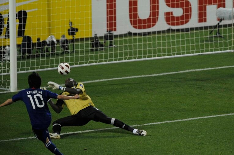 準々決勝カタール戦、香川真司の同点ゴール　©Takuya Sugiyama
