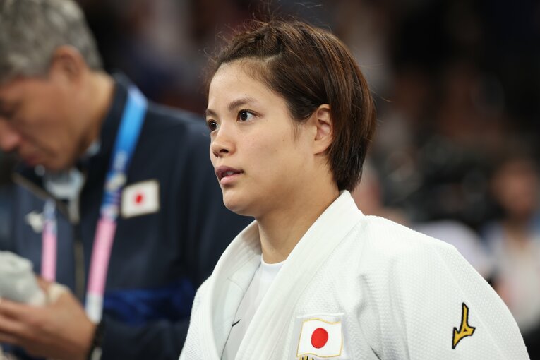 混合団体戦での阿部詩　©Tetsuya Higashikawa/JMPA