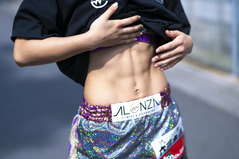 「武尊さんみたいに気迫で前に出て…」大学1年生・松谷綺が19歳で狙う“K-1女子”の頂点《特別フォトインタビュー》(15)