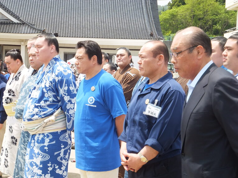 大相撲の“3.11”　被災地を訪れた力士たちの涙と誓い(7)