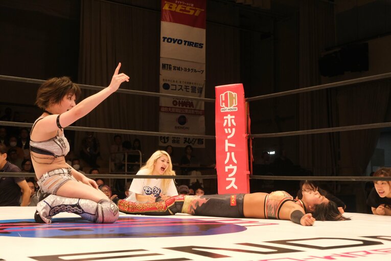 「見栄えなんて関係ない」人気女子レスラー・安納サオリが見せた“底知れないタフさ”…岩田美香戦前、母親に告げられた「勝つまで帰ってくるな」(55)