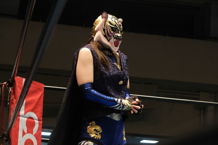 「はっきり言って、初代タイガーマスクのクローン」 《タイガー・クイーン》衝撃デビューに佐山聡も「思った以上の合格点」(9)