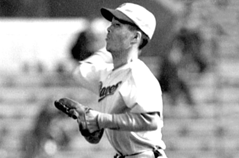 上井草球場をホームとした幻の球団「東京セネタース」。写真はそのセネタースでも活躍した名ピッチャー・野口二郎 ／ photograph by KYODO