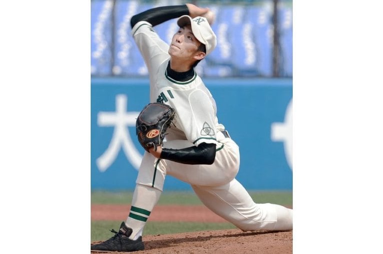 鈴木誠也／二松學舍大学附属高 ／ photograph by Sankei Shimbun