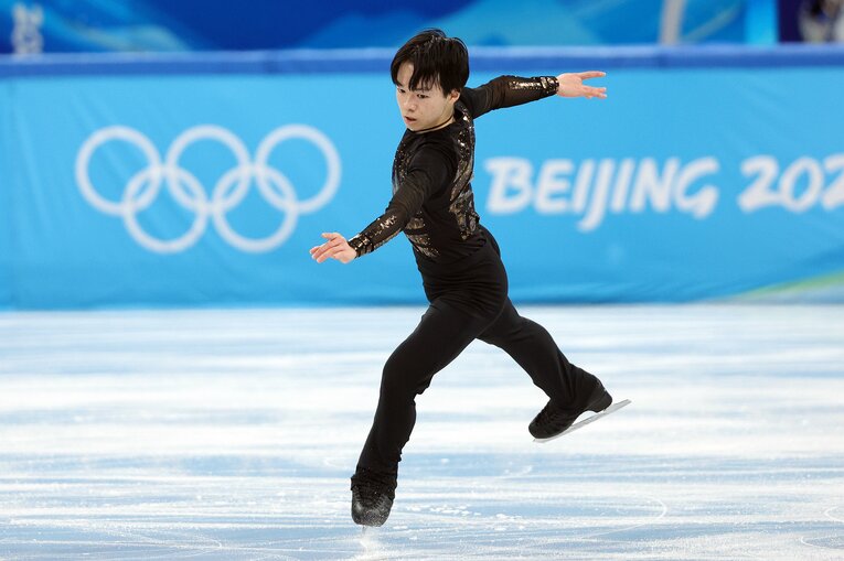 鍵山優真18歳のジャンプはなぜジャッジに評価されるのか？ 個人戦につながった、団体銅メダルの演技に隠された“秘密”を分析(3)