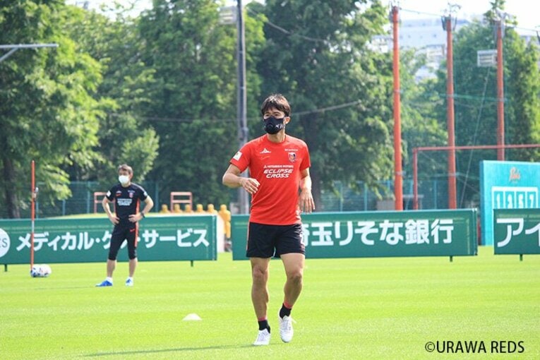 大槻監督が明かす浦和のコロナ対策。在宅トレに専用マスク、選手のケア。(15) ／ photograph by URAWA REDS