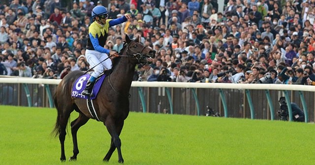 他馬が「どうしようもない」勝ち方。天皇賞制したラブリーデイは“一強