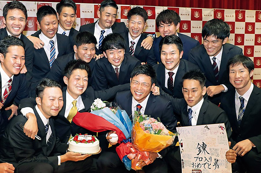 ドラフト5位と野球のすそ野。~プロに至る道をたどって~<Number Web> photograph by KYODO