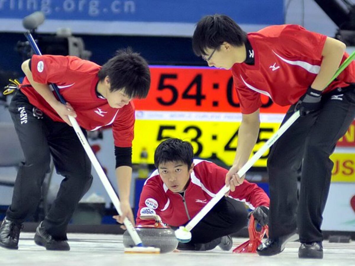 日本のトップチームが代表になれず カーリング男子 五輪への 大誤算 カーリング Number Web ナンバー