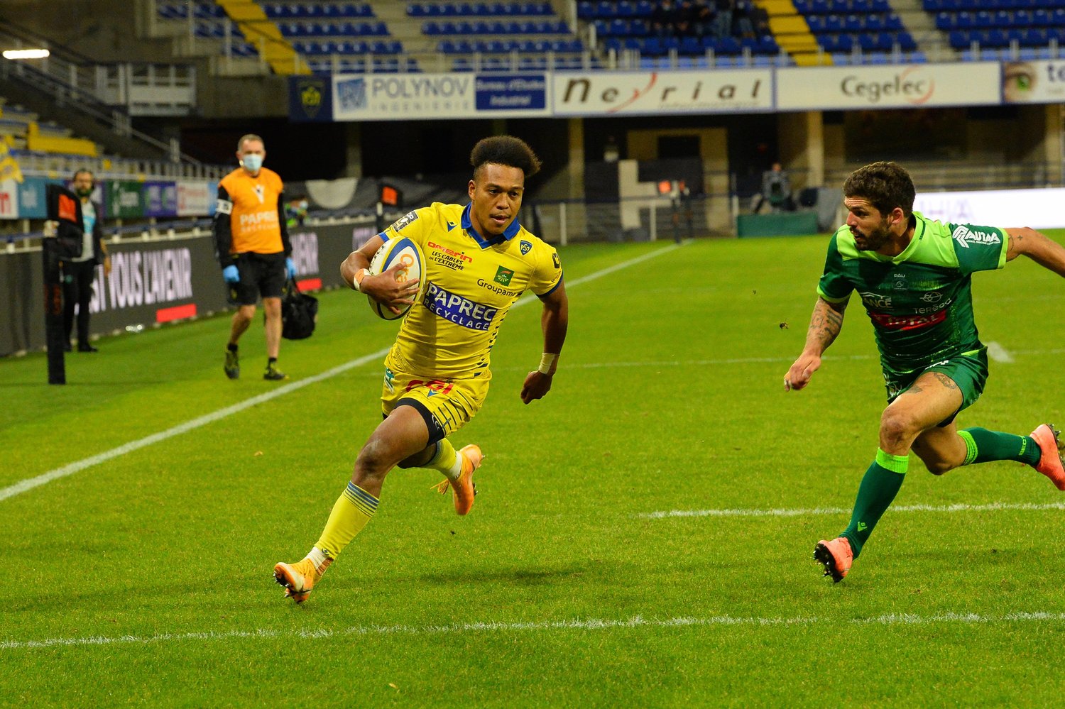 新天地クレルモンで存在感を発揮する松島幸太朗　©︎Panoramic/AFLO
