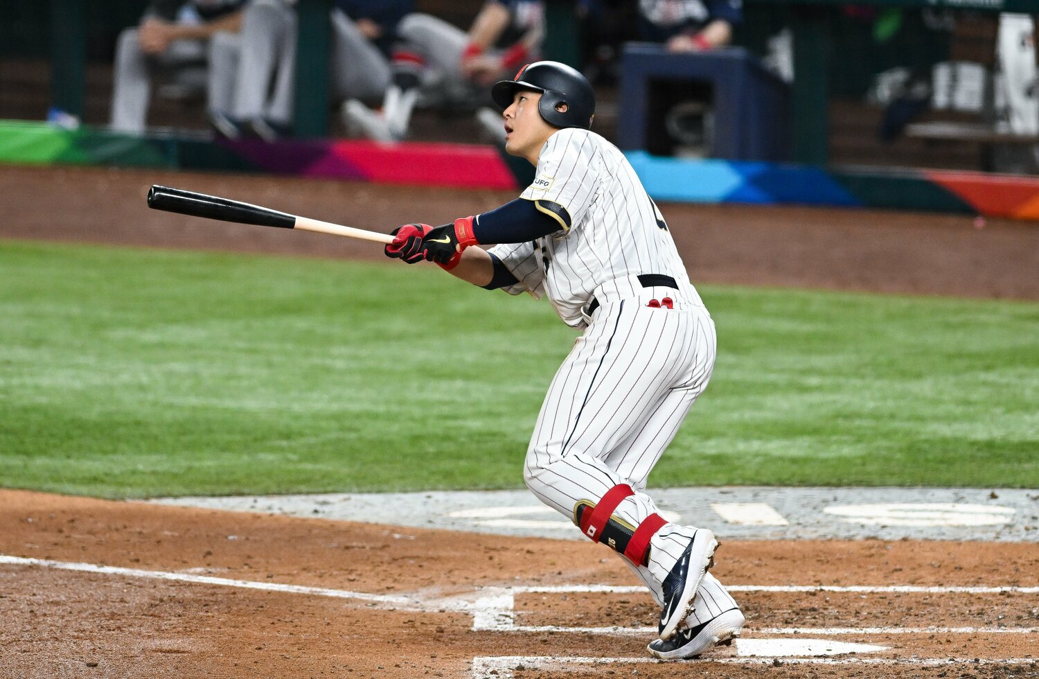 決勝戦でホームランを放った岡本和真　©Getty Images