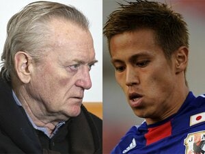 「ホンダとロナウドの思考回路は似ている」オシムが“愛ある本田圭佑への小言”を話した日「ビッグクラブ移籍…まだ早い」「右足は階段を登るためにしか」