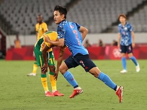 久保建英ファインゴールで日本1-0! 微妙レフリング連続、冨安健洋ベンチ外も南アフリカに白星発進〈五輪サッカー男子〉