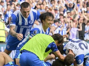 英国人記者「あんな笑顔のミトマ、見たことない…」今季初アシスト直後…ブライトン三笘薫が現地記者を笑わせた一コマ「そんなことはない」