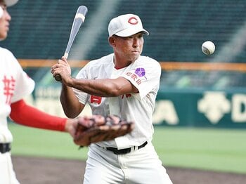 プロ野球から智辯和歌山のコーチへ。中谷仁が高校野球界で担う“役割”。＜Number Web＞ photograph by Kyodo News