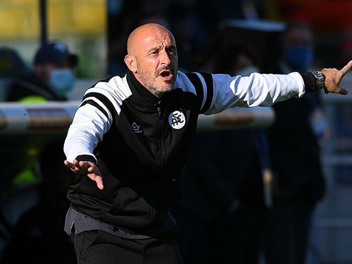 元冷蔵庫配達バイトのFW、DからAへ大出世監督…セリエA昇格勢の“苦労話”が熱い！＜Number Web＞ photograph by Getty Images