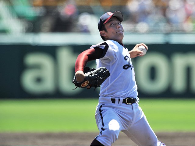 三振記録で夏を沸かせた、桐光学園・松井の凄み。～魔球スライダーと