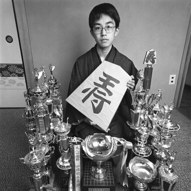 9月27日に50歳の誕生日を迎えた羽生善治九段（10代のころ撮影）。50代でどんな活躍を見せてくれるだろうか ／ photograph by Bungeishunju