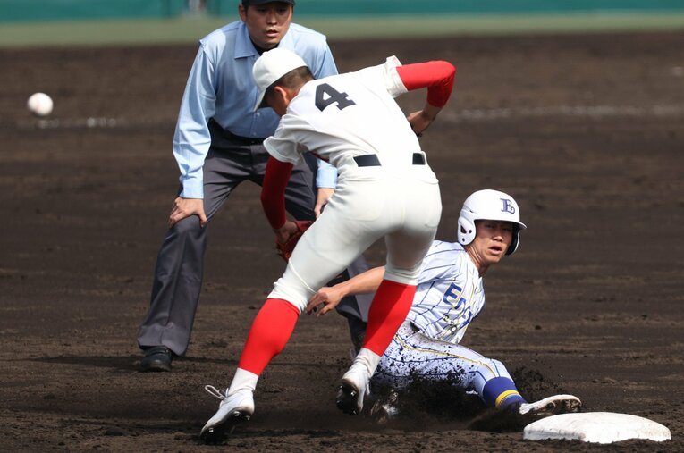2回戦で智弁和歌山には敗れたものの、4安打2盗塁と大当たりだった1番・イーマン琉海を中心にノーサイン野球の威力を見せたエナジックスポーツ ／ photograph by JIJI PRESS