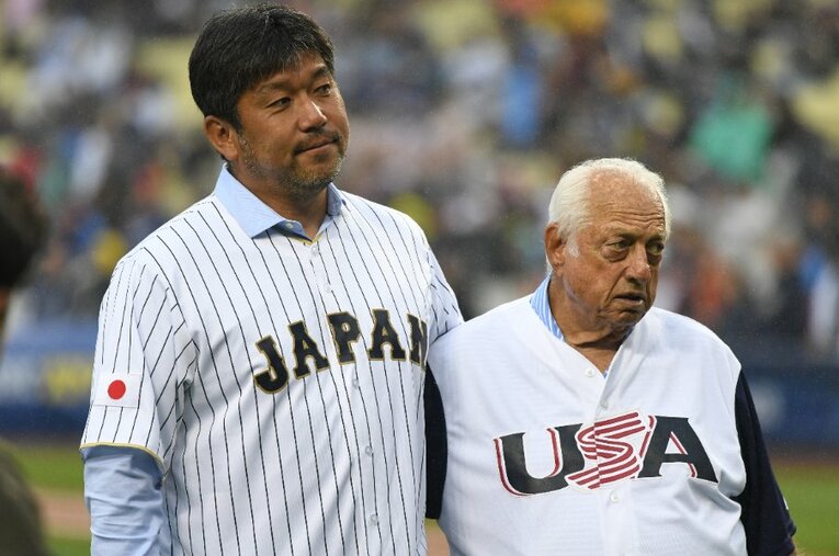 2017年のWBCにて再会した野茂英雄氏（左）と、トミー・ラソーダ氏（右） ／ photograph by Naoya Sanuki